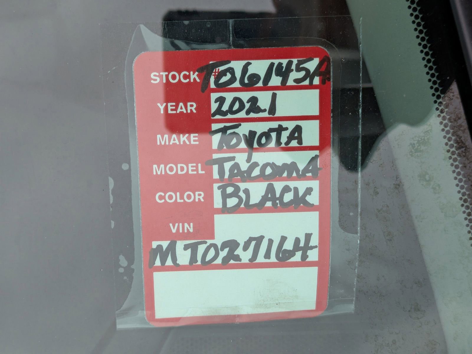 Used 2021 Toyota Tacoma SR5 AWD/4WD image 17