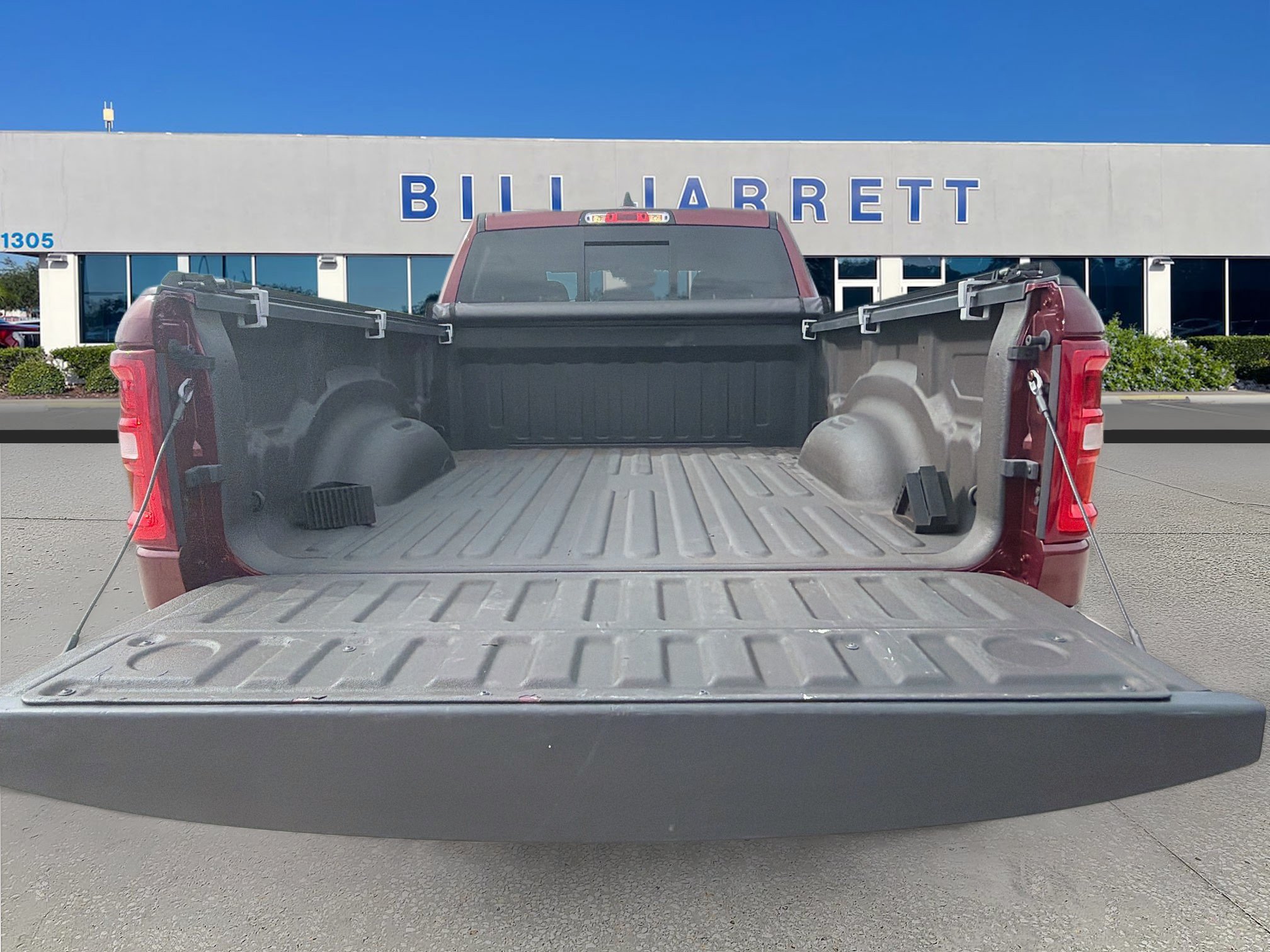 Used 2025 RAM 1500 Big Horn RWD image 25