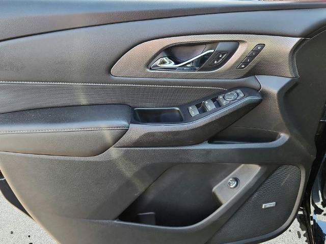 Used 2023 Chevrolet Traverse Premier w/ Redline Edition FWD image 19