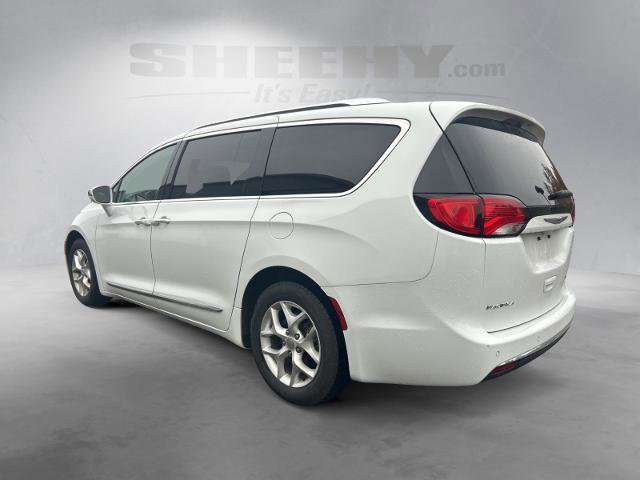Used 2020 Chrysler Pacifica Limited image 14