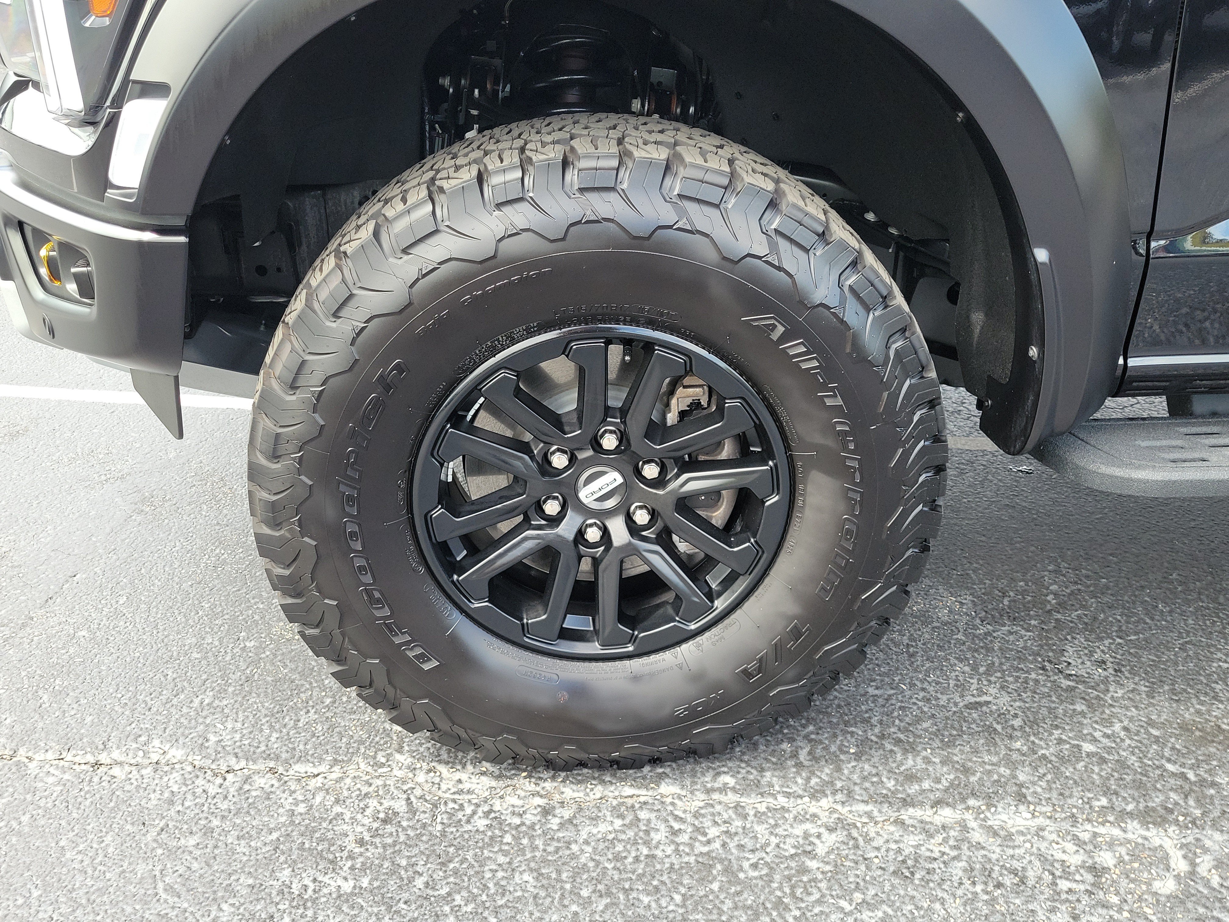 Certified 2025 Ford F150 Raptor AWD/4WD image 5