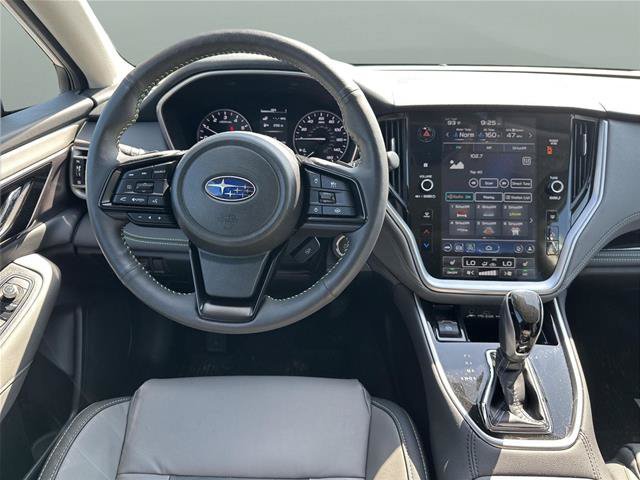 Used 2025 Subaru Outback Onyx Edition AWD/4WD image 23