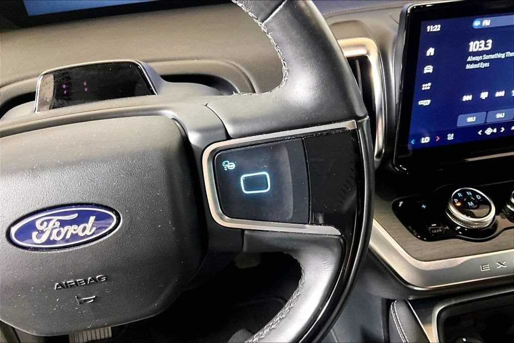 Certified 2025 Ford Expedition Platinum AWD/4WD image 15