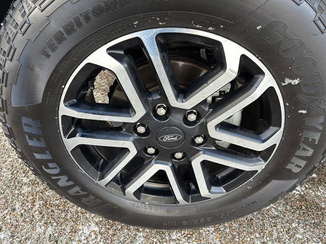 Certified 2024 Ford Ranger Lariat w/ Trailer Tow Package image 9