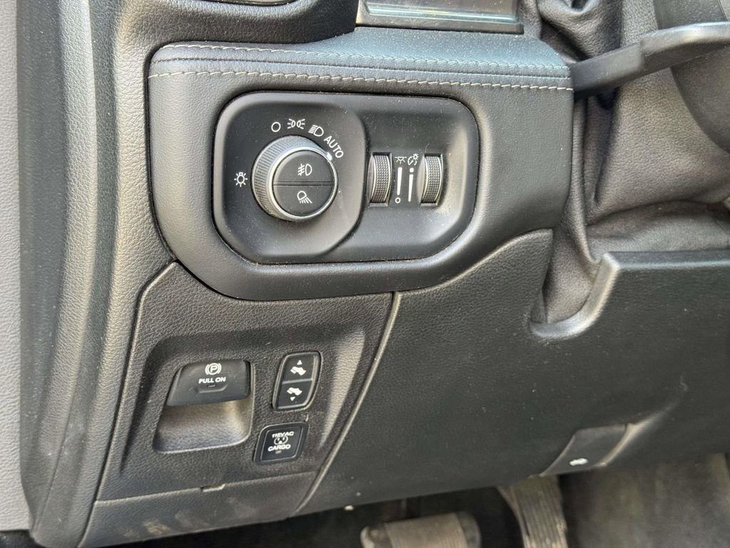 Used 2020 RAM 1500 Limited AWD/4WD image 10