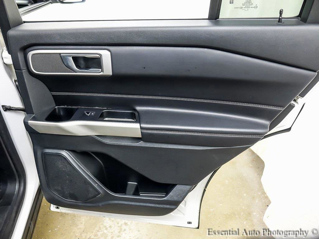 Certified 2021 Ford Explorer XLT w/ Equipment Group 202A image 25