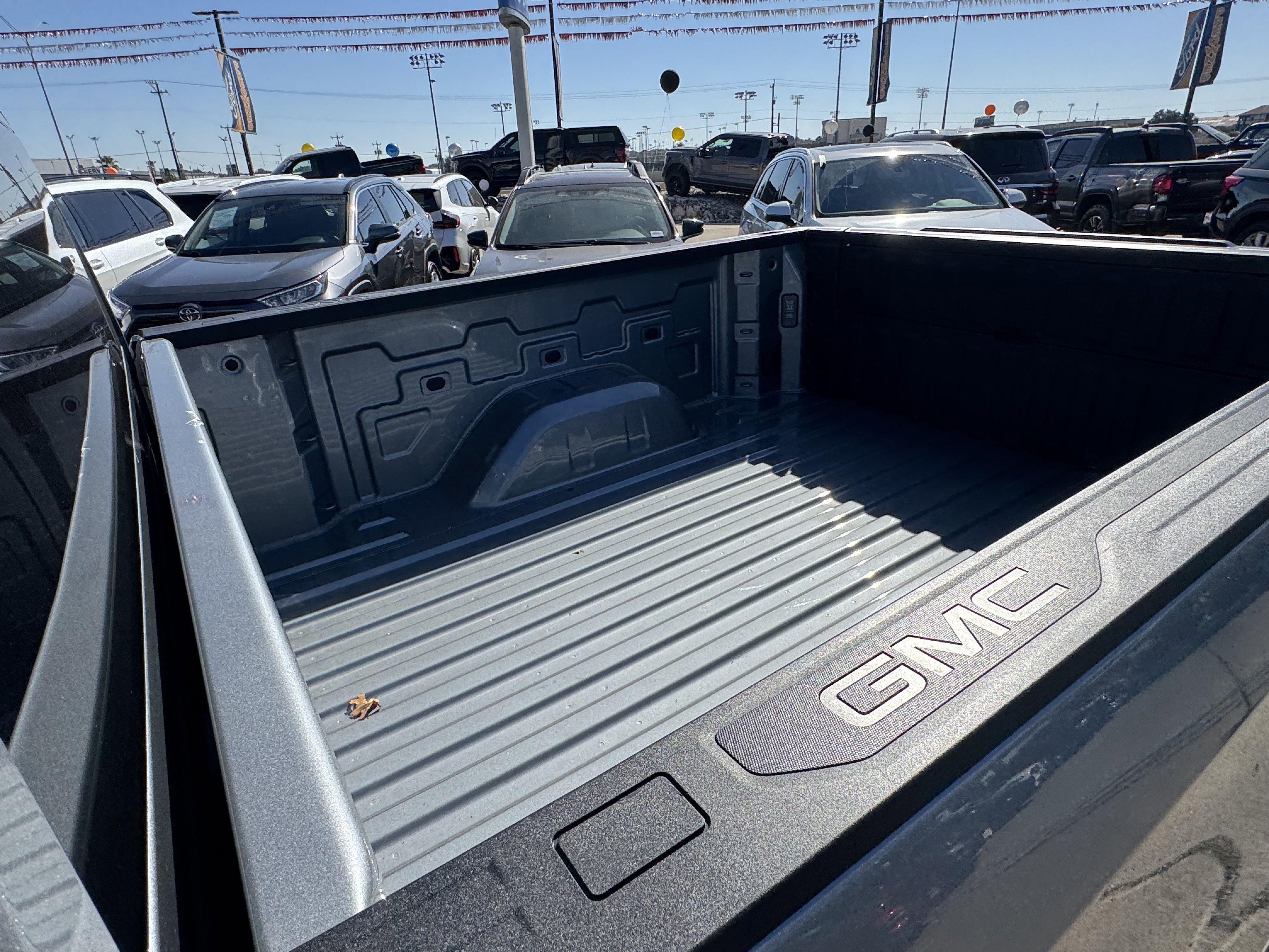 Used 2026 GMC Sierra 1500 Pro w/ Pro Value Package image 10