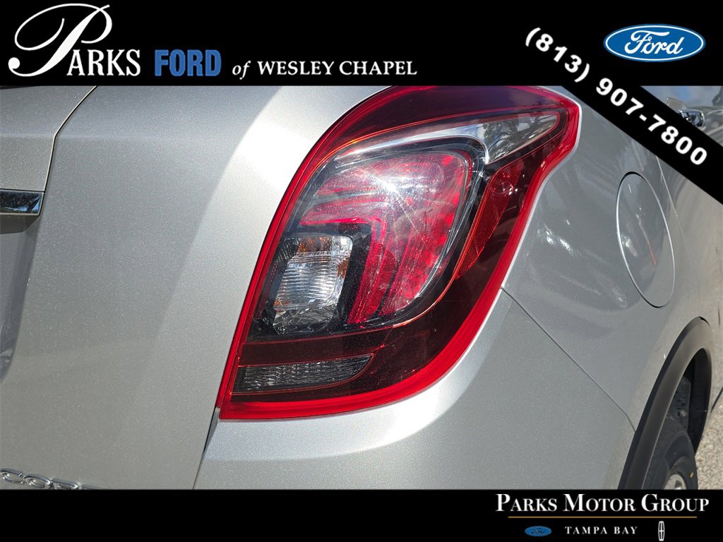 Used 2018 Buick Encore Preferred image 8