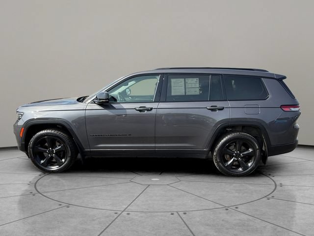 Used 2022 Jeep Grand Cherokee L Limited w/ Black Appearance Package AWD/4WD image 9