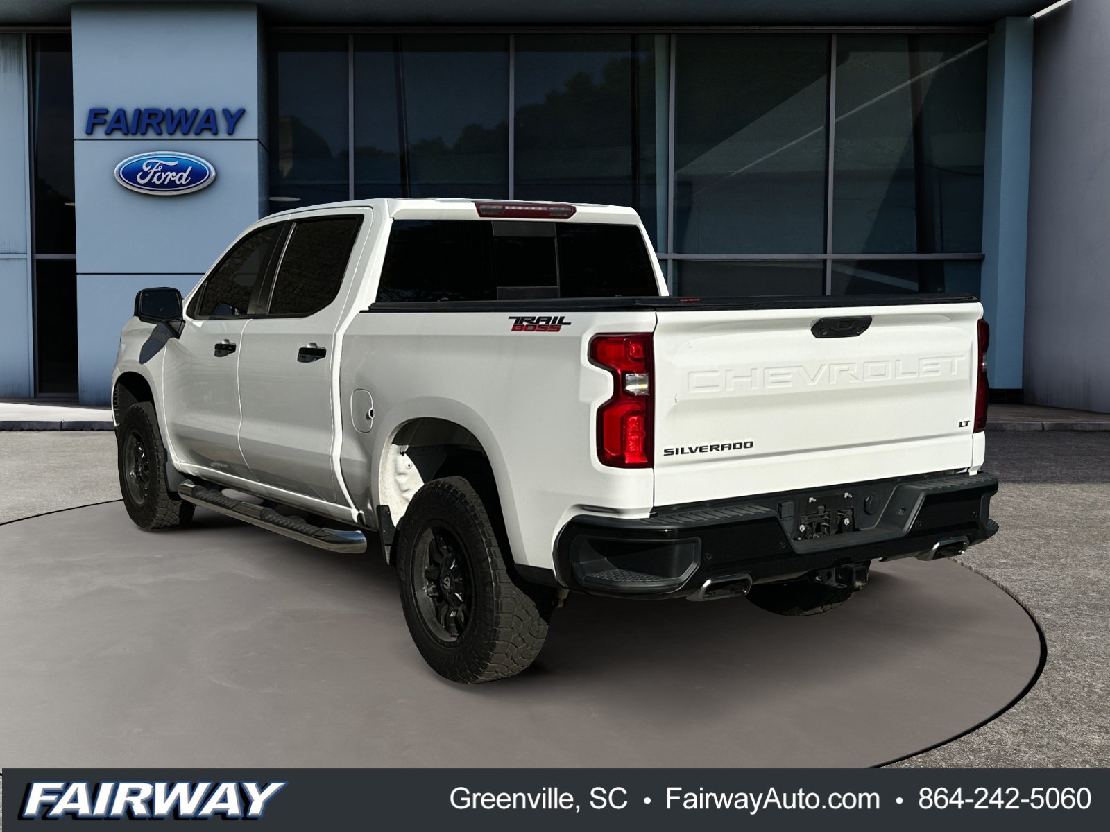 Used 2022 Chevrolet Silverado 1500 LT Trail Boss w/ Convenience Package II AWD/4WD image 4