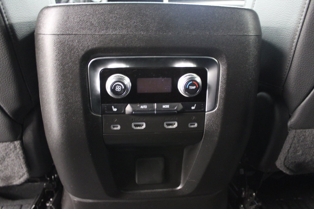 Used 2024 GMC Yukon Denali AWD/4WD image 40