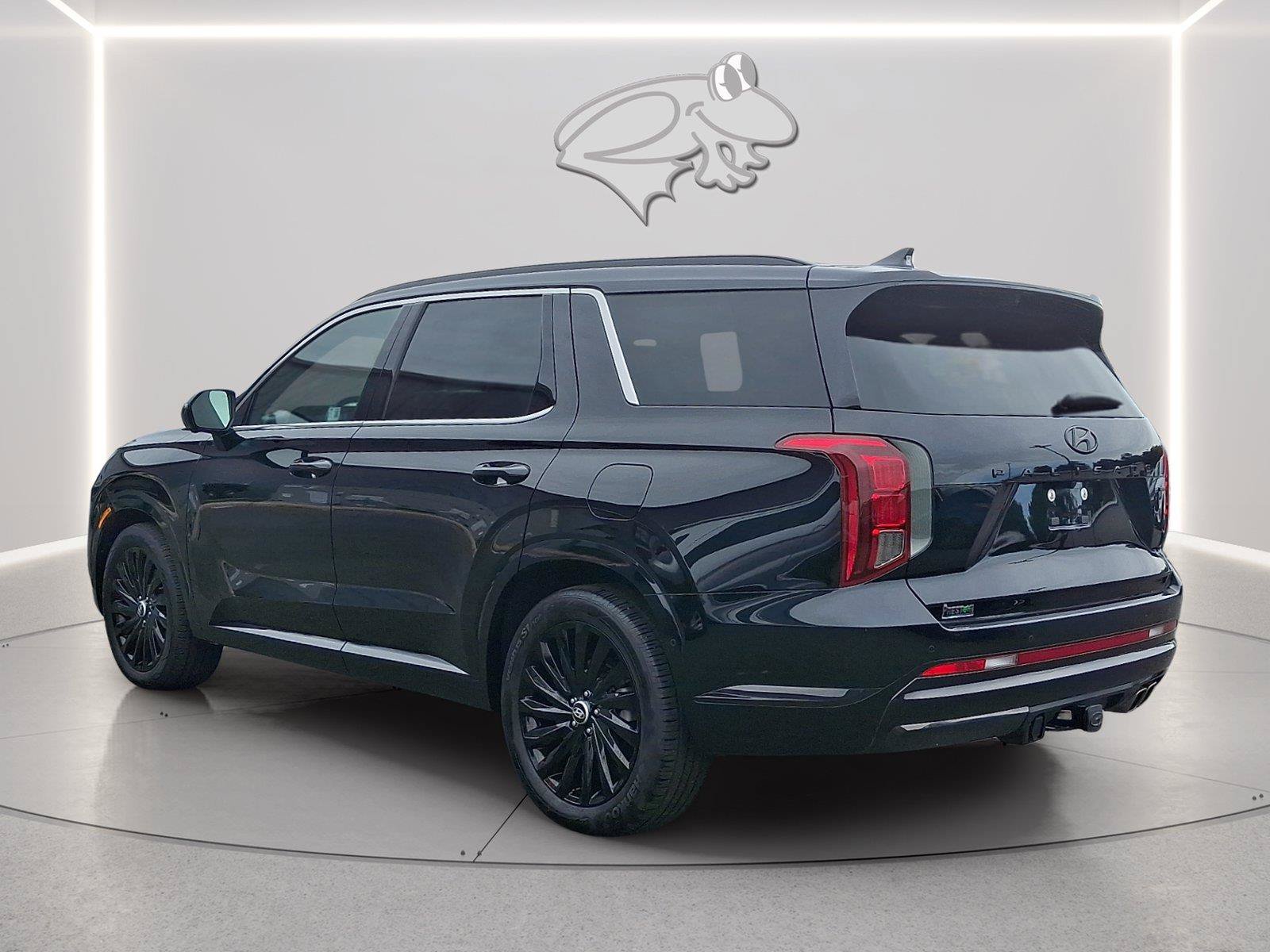 Used 2025 Hyundai Palisade Calligraphy AWD/4WD image 3