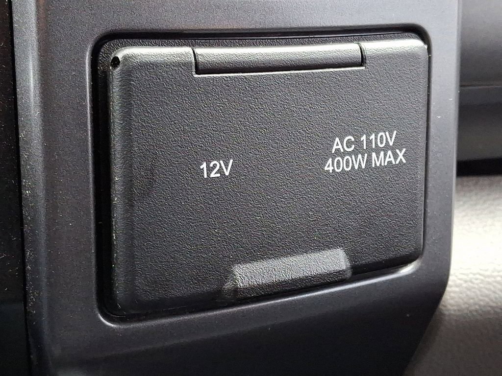 Certified 2022 Ford F350 XLT w/ Black Appearance Package image 24