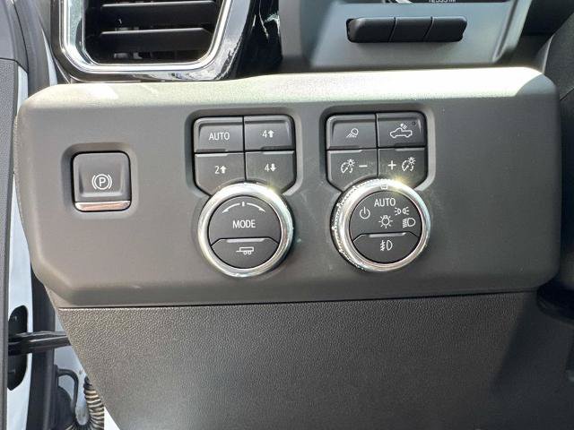 Used 2026 GMC Sierra 2500 Denali w/ Denali Reserve Package AWD/4WD image 18