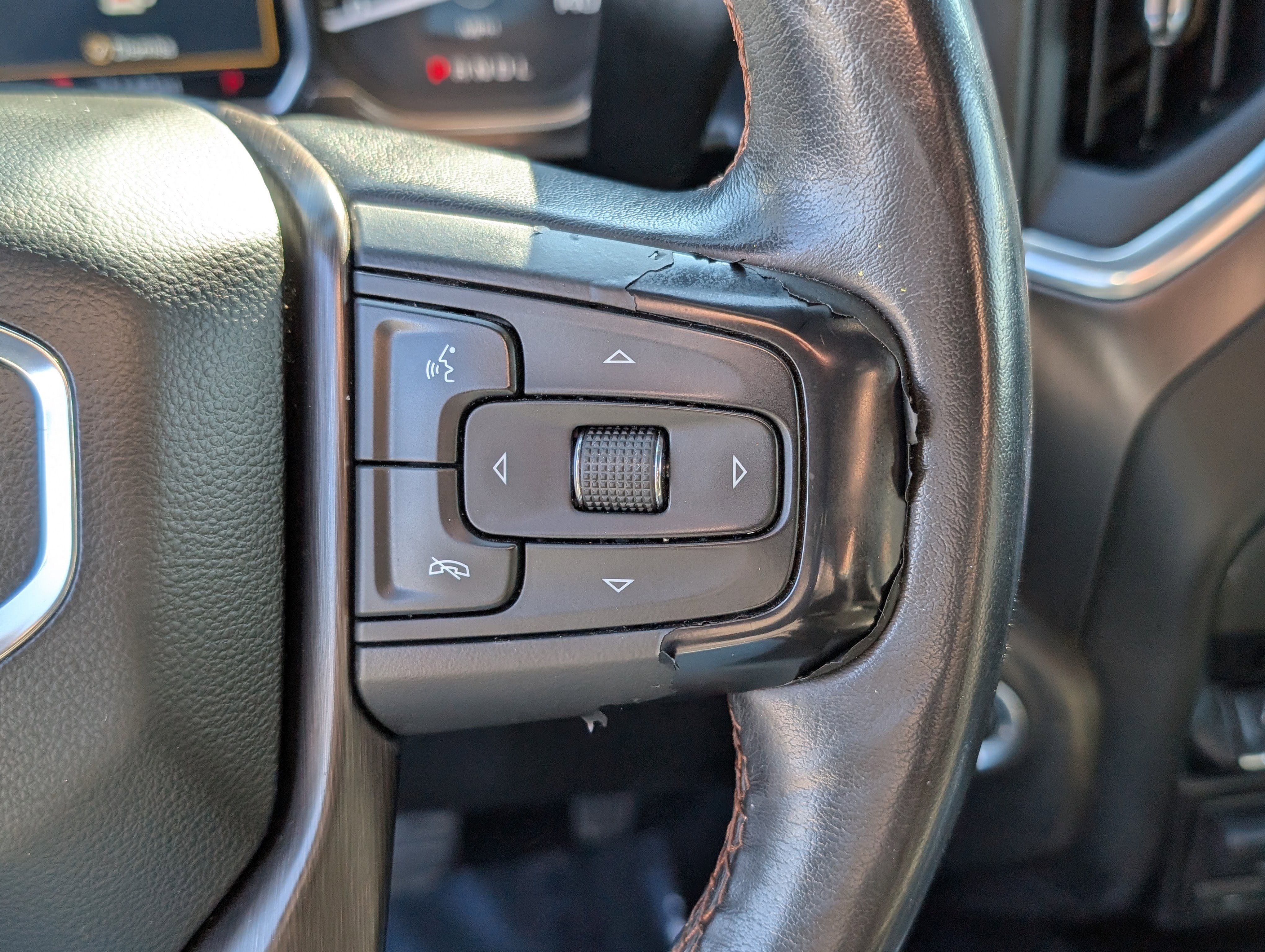 Used 2021 GMC Sierra 1500 AT4 w/ AT4 Premium Package image 22