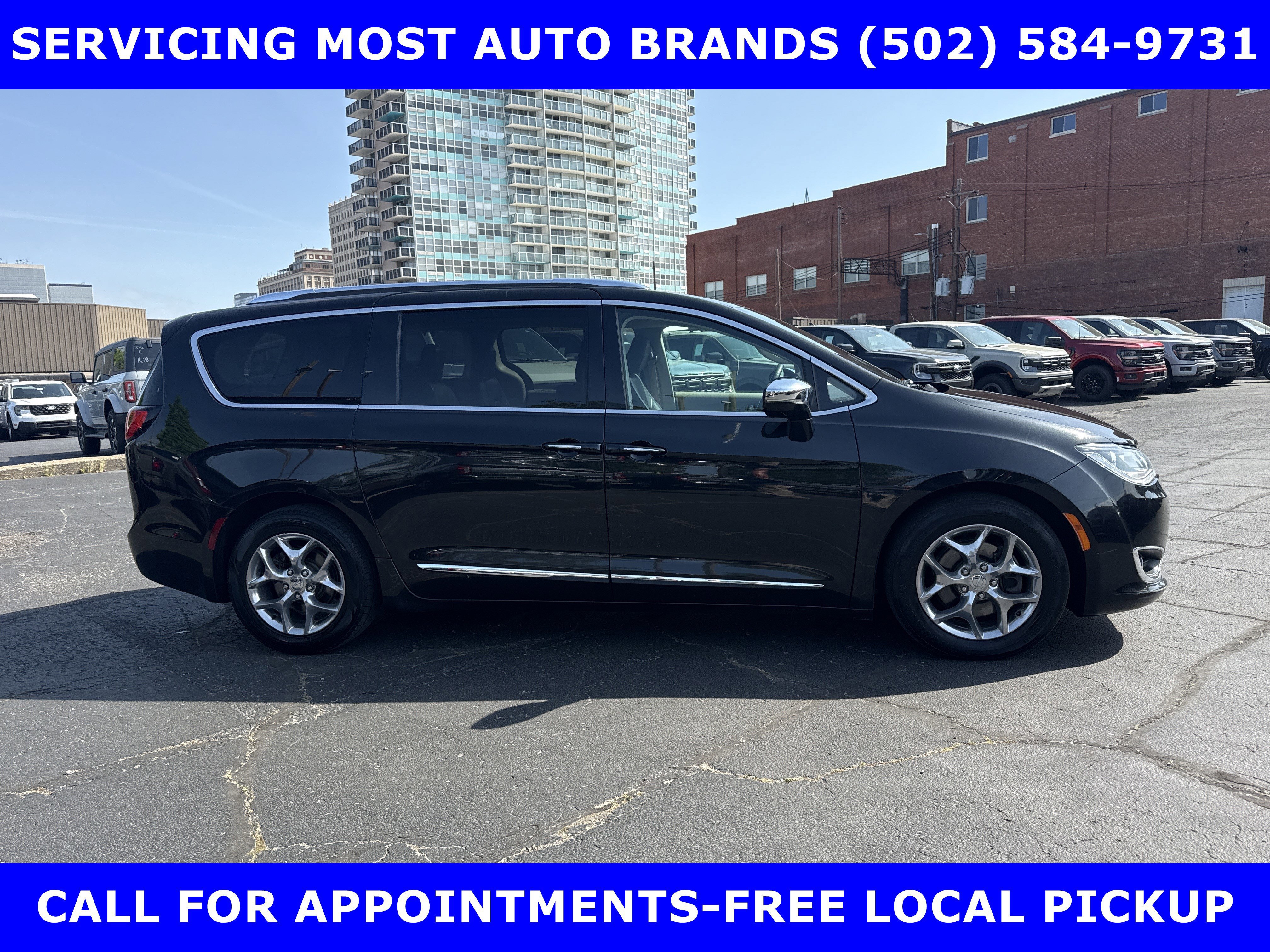 Used 2018 Chrysler Pacifica Limited FWD image 7