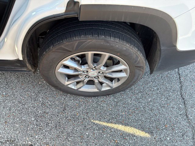 Used 2024 GMC Terrain SLT AWD/4WD image 62