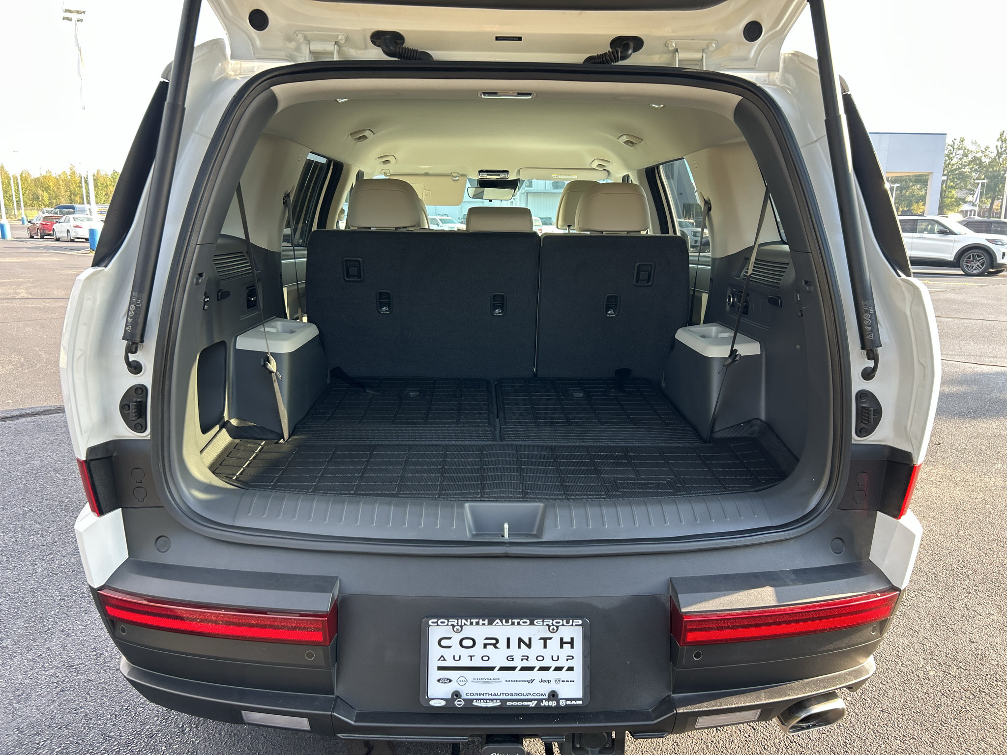 Used 2025 Hyundai Santa Fe SEL FWD image 21
