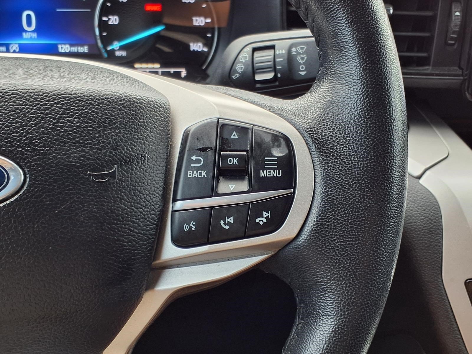Certified 2024 Ford Explorer XLT RWD image 25