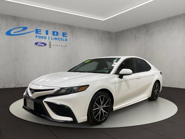 Used 2021 Toyota Camry SE AWD/4WD image 5