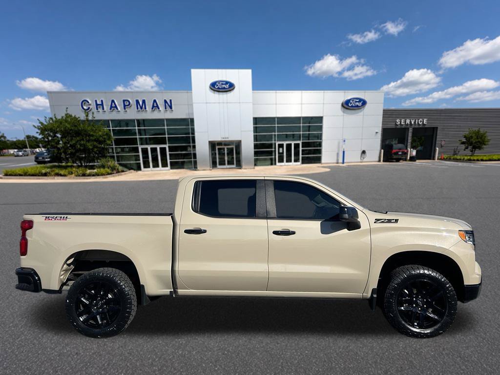 Used 2023 Chevrolet Silverado 1500 LT Trail Boss w/ LPO, Dark Essentials Package AWD/4WD image 6