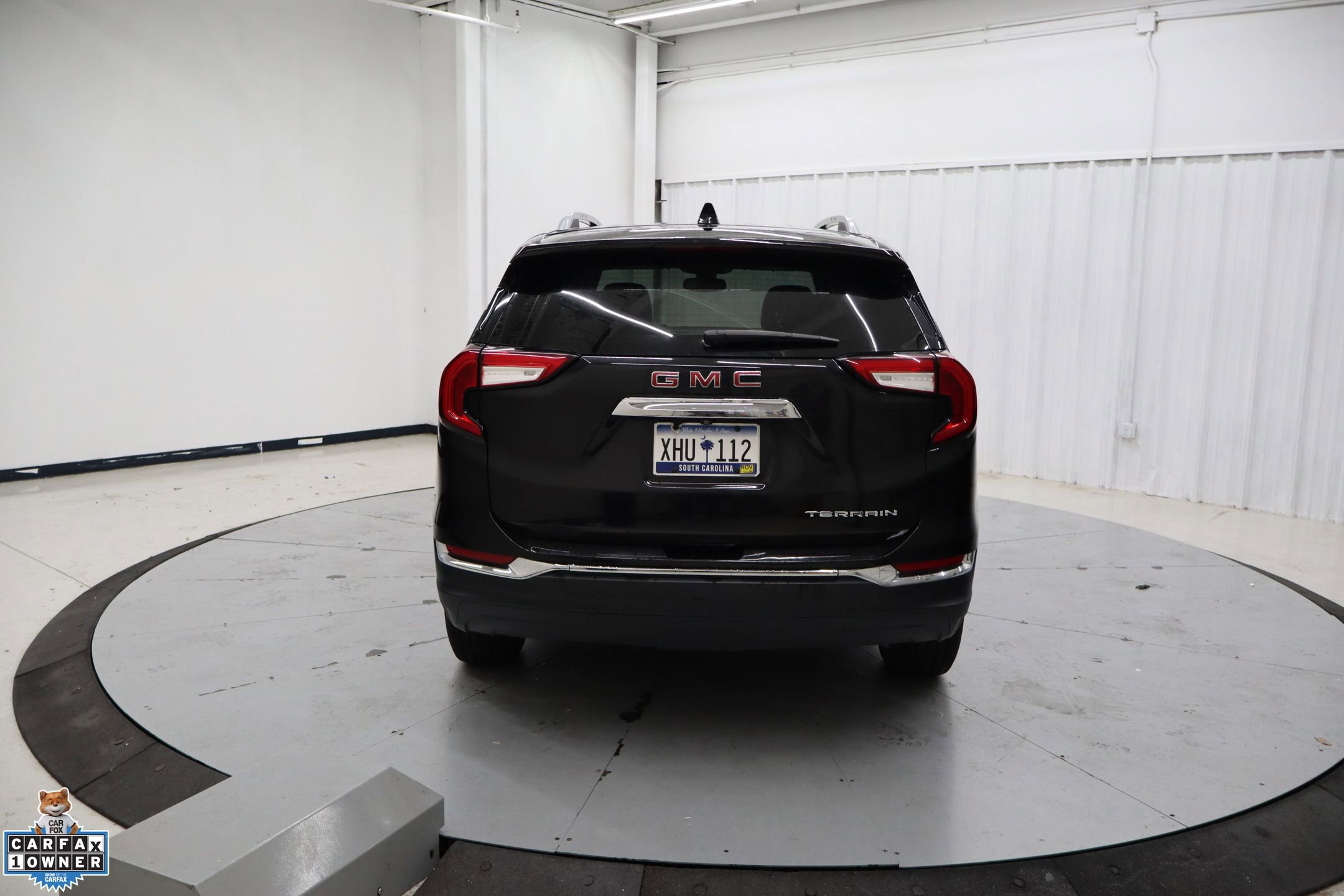 Used 2024 GMC Terrain SLT image 6