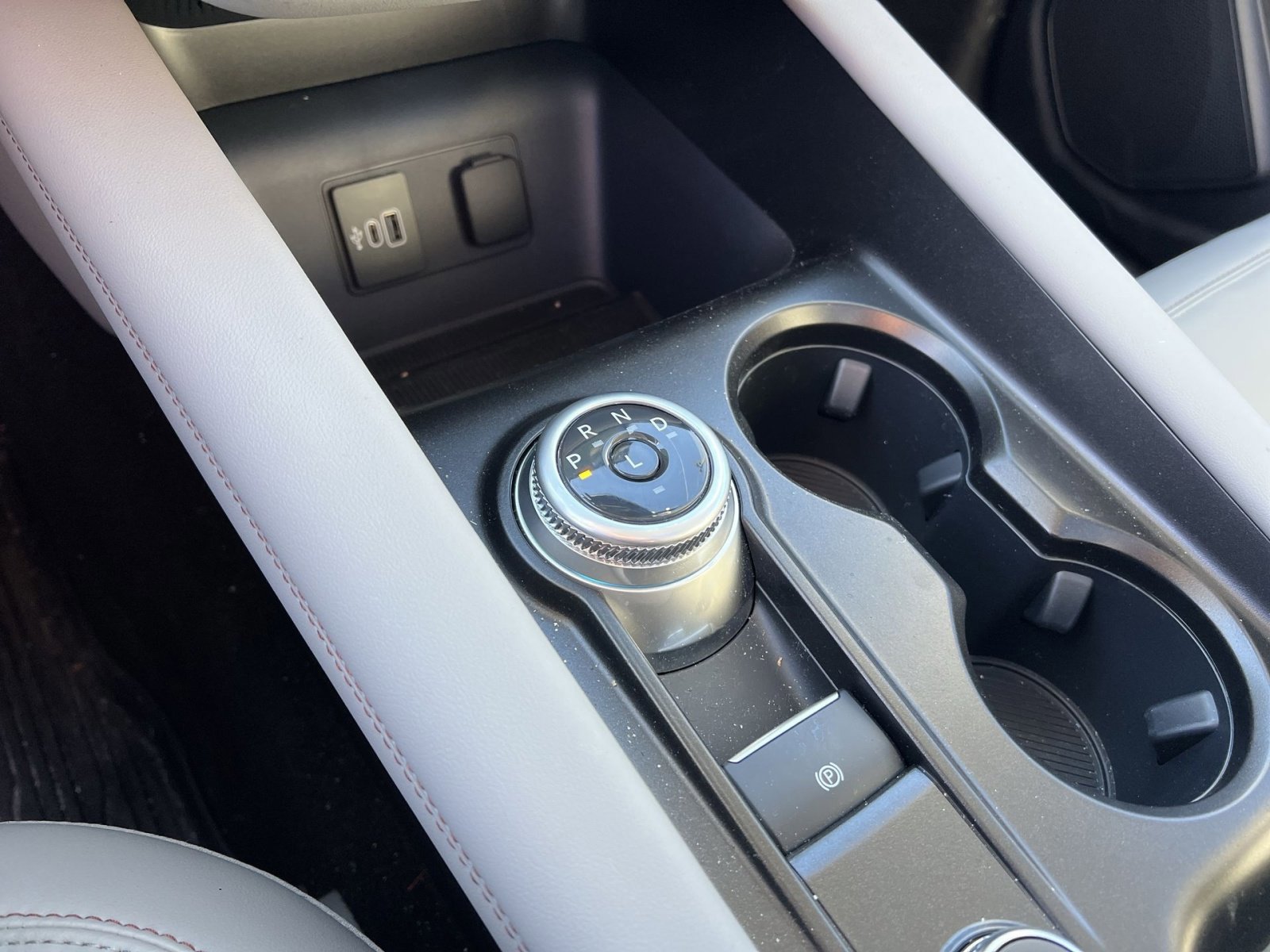 Certified 2026 Ford Explorer Active w/ Active Comfort Package image 22