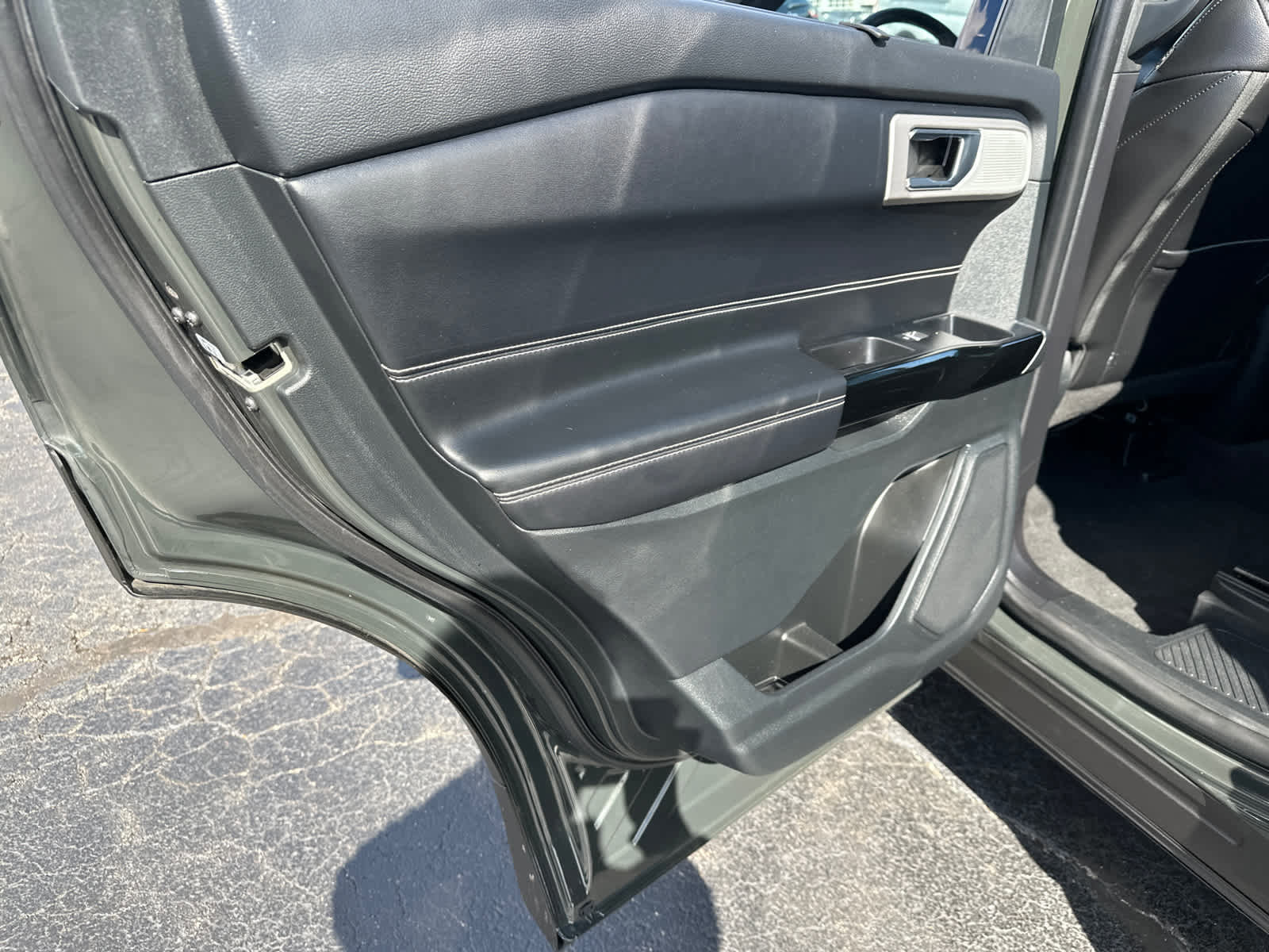 Certified 2022 Ford Explorer ST w/ Equipment Group 401A image 31