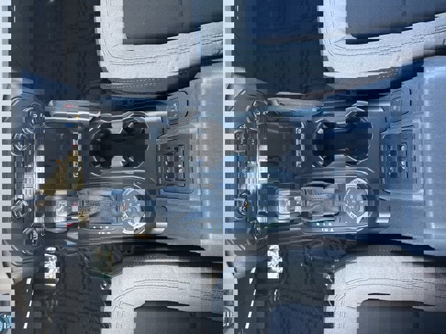 Certified 2023 Ford Bronco Big Bend w/ Sasquatch Package image 16