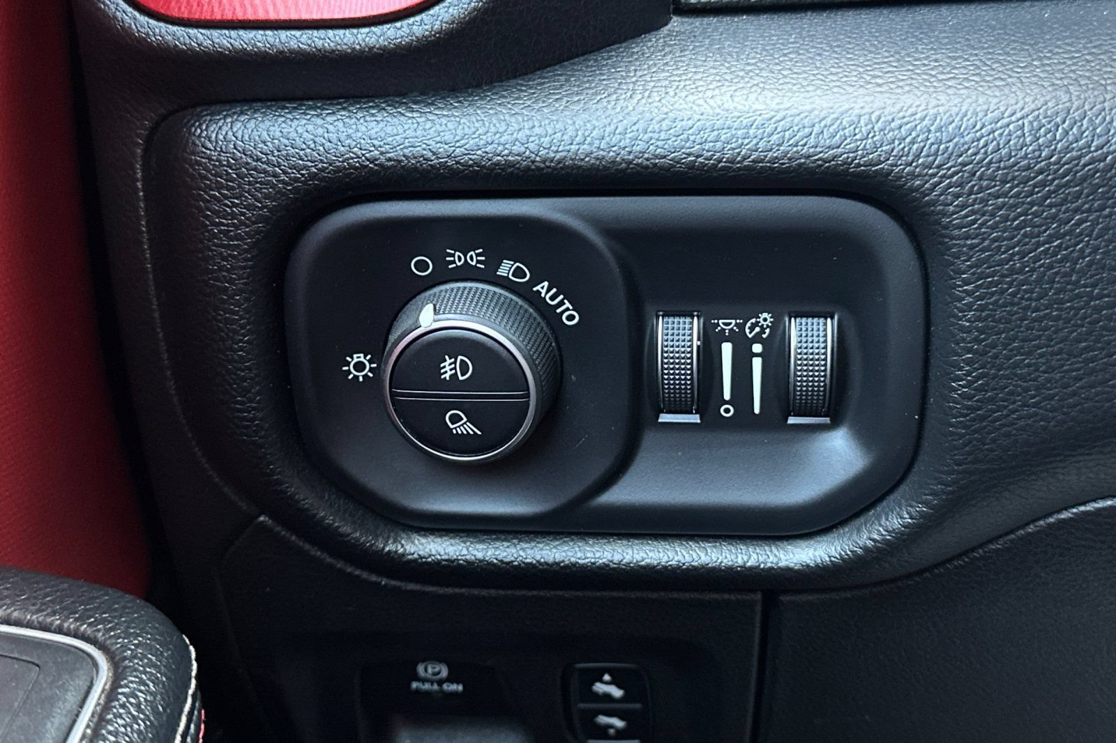 Used 2019 RAM 1500 Rebel w/ Rebel Level 2 Equipment Group AWD/4WD image 28
