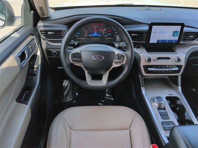Certified 2024 Ford Explorer XLT w/ Equipment Group 202A image 16