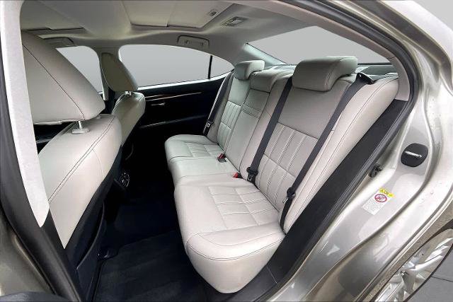 Used 2017 Lexus ES 350 w/ Luxury Package FWD image 21