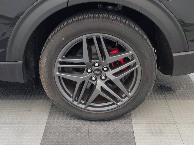 Certified 2025 Ford Explorer ST AWD/4WD image 16