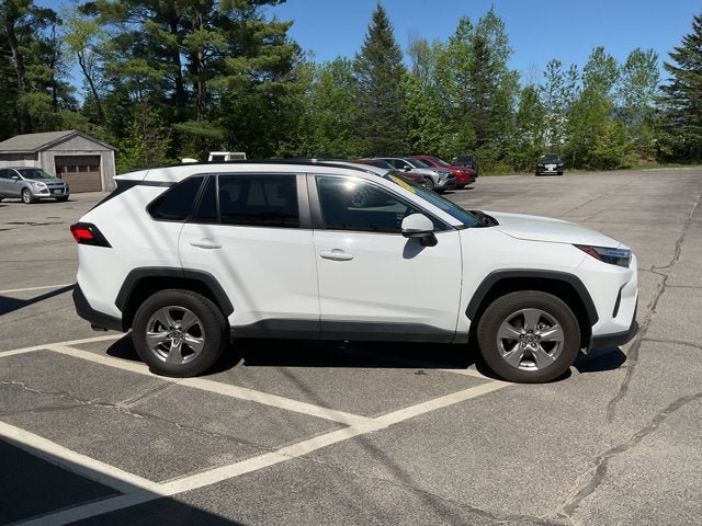 Used 2023 Toyota RAV4 XLE AWD/4WD image 6