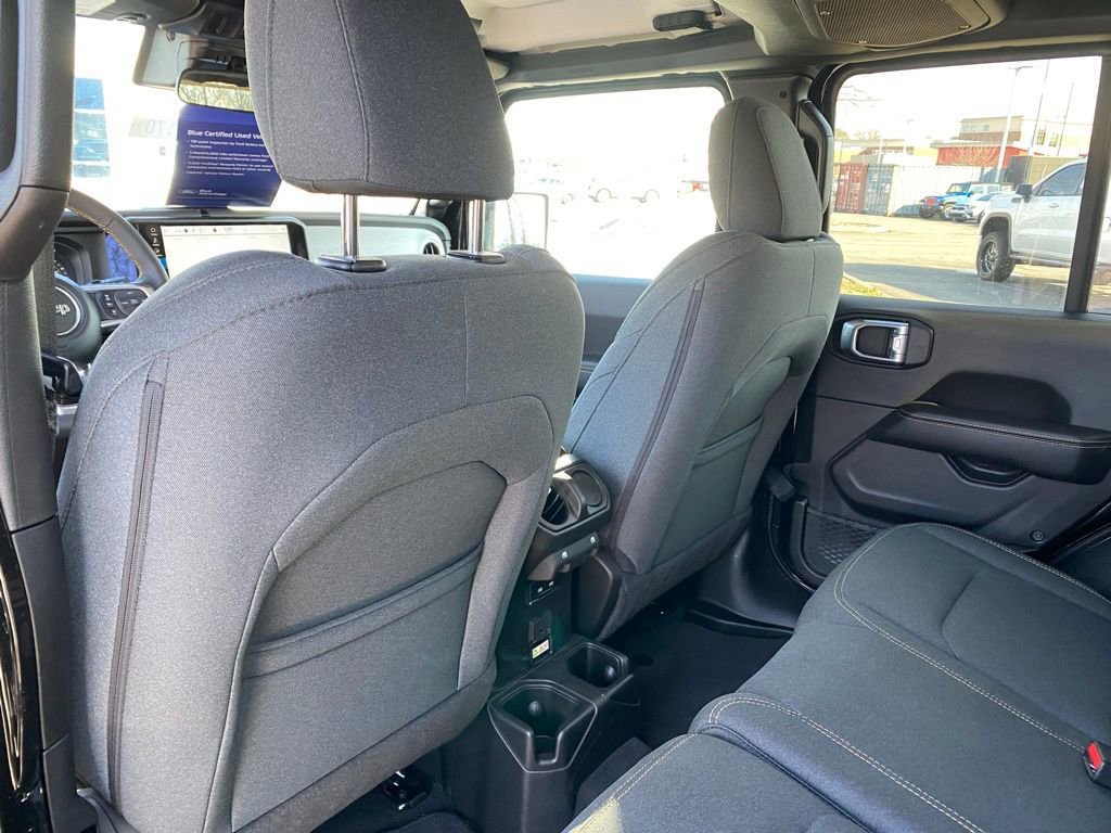 Used 2024 Jeep Wrangler Sahara w/ Dual Top Group image 29