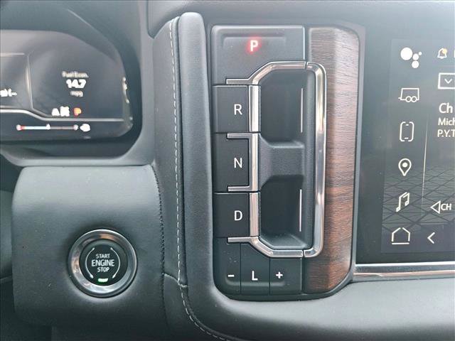 Used 2023 GMC Yukon Denali Ultimate AWD/4WD image 13