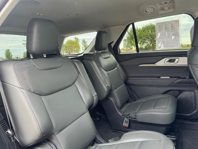 Certified 2025 Ford Explorer Active w/ Active Comfort Package AWD/4WD image 29