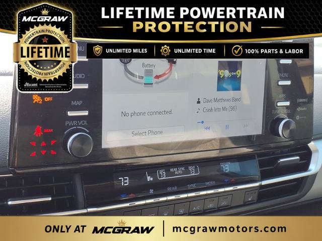 Used 2024 Toyota Sienna XLE FWD image 19