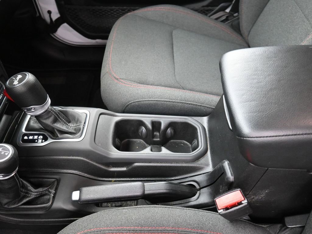 Used 2025 Jeep Wrangler Unlimited Rubicon image 20