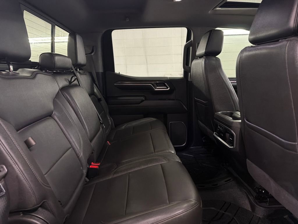 Used 2022 Chevrolet Silverado 1500 LTZ w/ LTZ Premium Package image 31