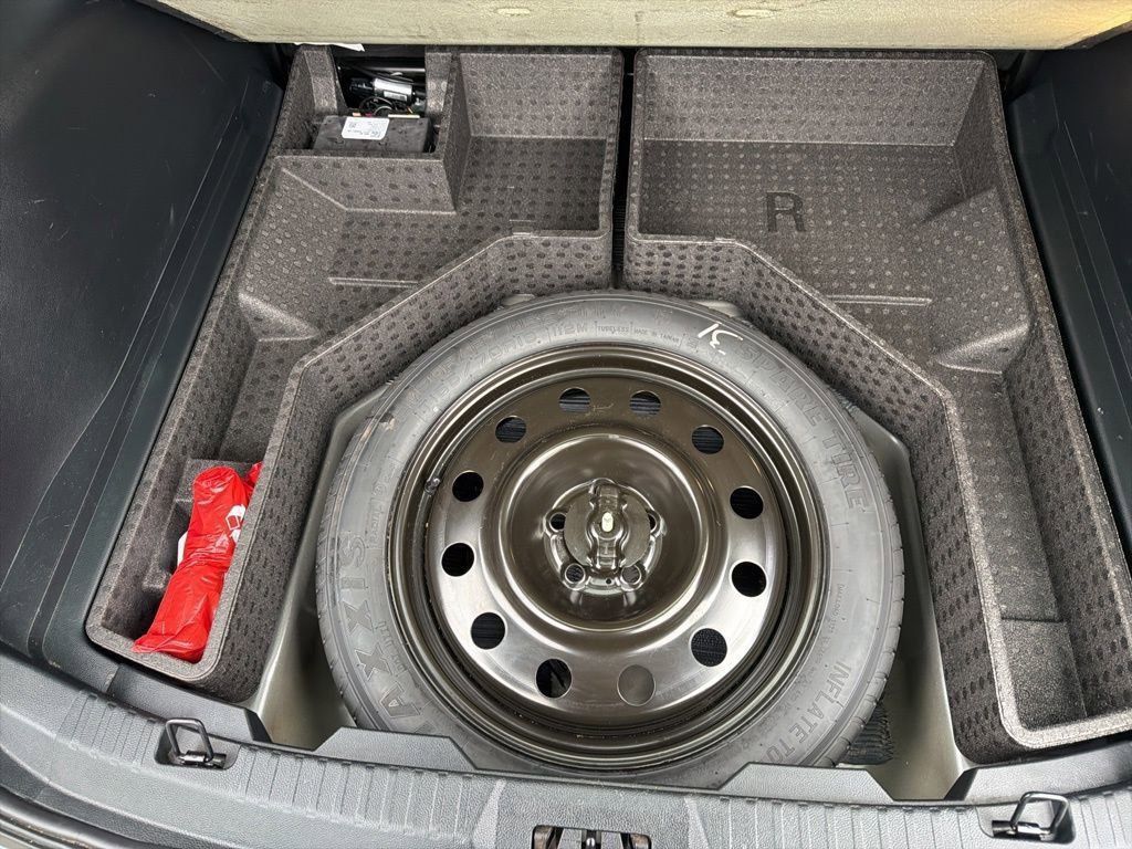 Certified 2019 Ford Edge Titanium w/ Equipment Group 301A image 43