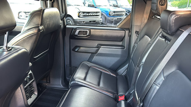 Certified 2025 Ford Bronco Outer Banks AWD/4WD image 32