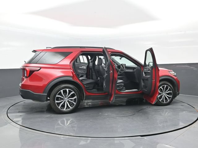 Certified 2025 Ford Explorer ST-Line AWD/4WD image 27