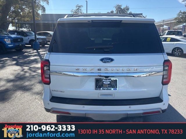 Certified 2022 Ford Expedition Limited image 3