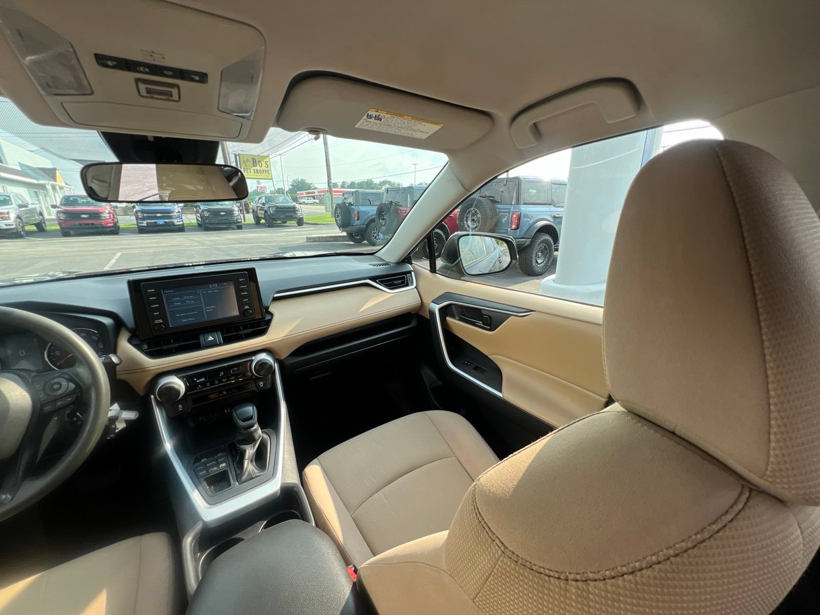 Used 2019 Toyota RAV4 LE w/ All Weather Liner Package AWD/4WD image 40