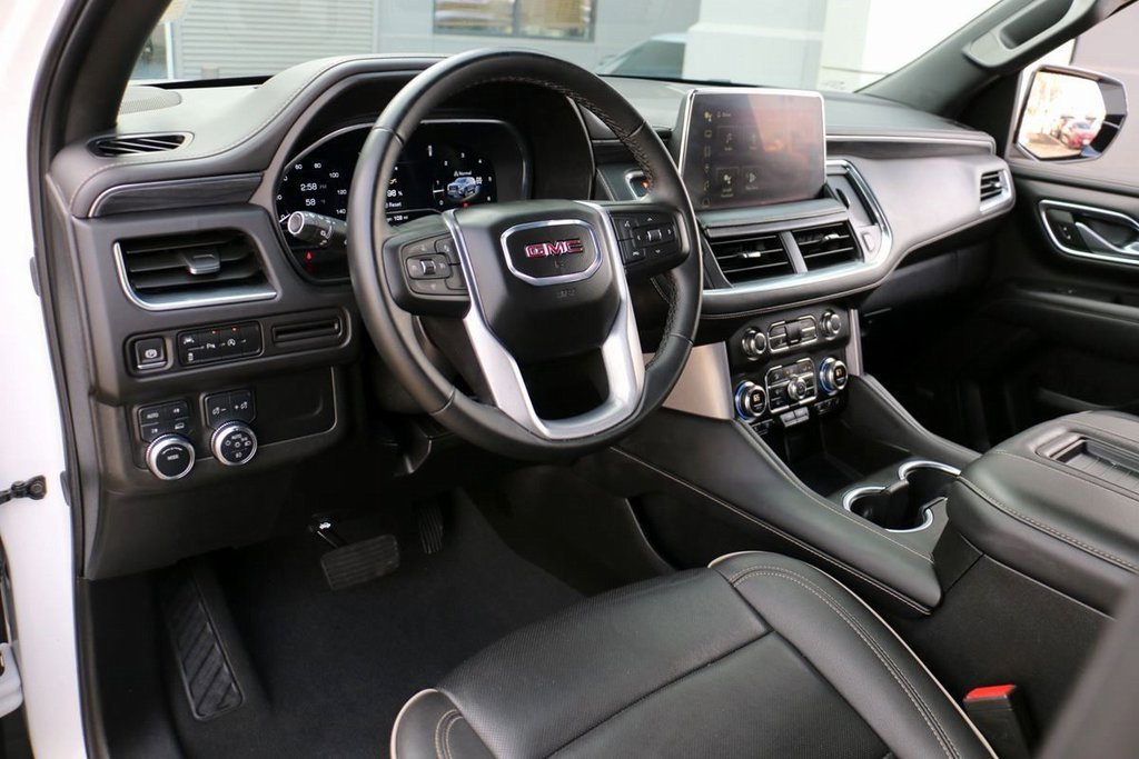 Used 2024 GMC Yukon SLT image 23