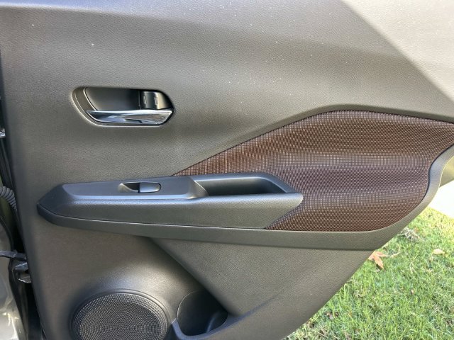 Used 2022 Nissan Kicks SR FWD image 24