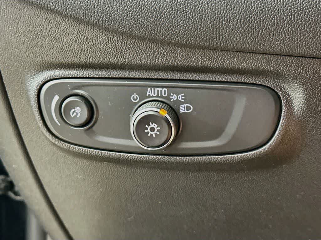 Used 2024 Chevrolet Equinox RS FWD image 27