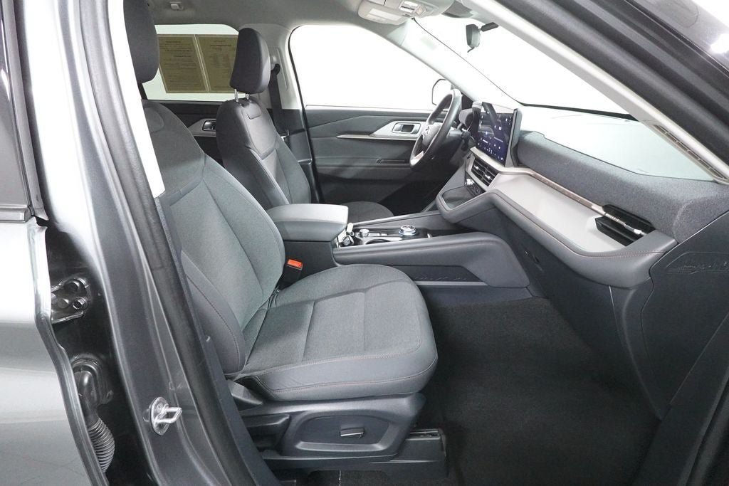 Certified 2025 Ford Explorer Active AWD/4WD image 35