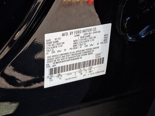 Certified 2023 Ford Explorer XLT w/ Equipment Group 202A AWD/4WD image 31